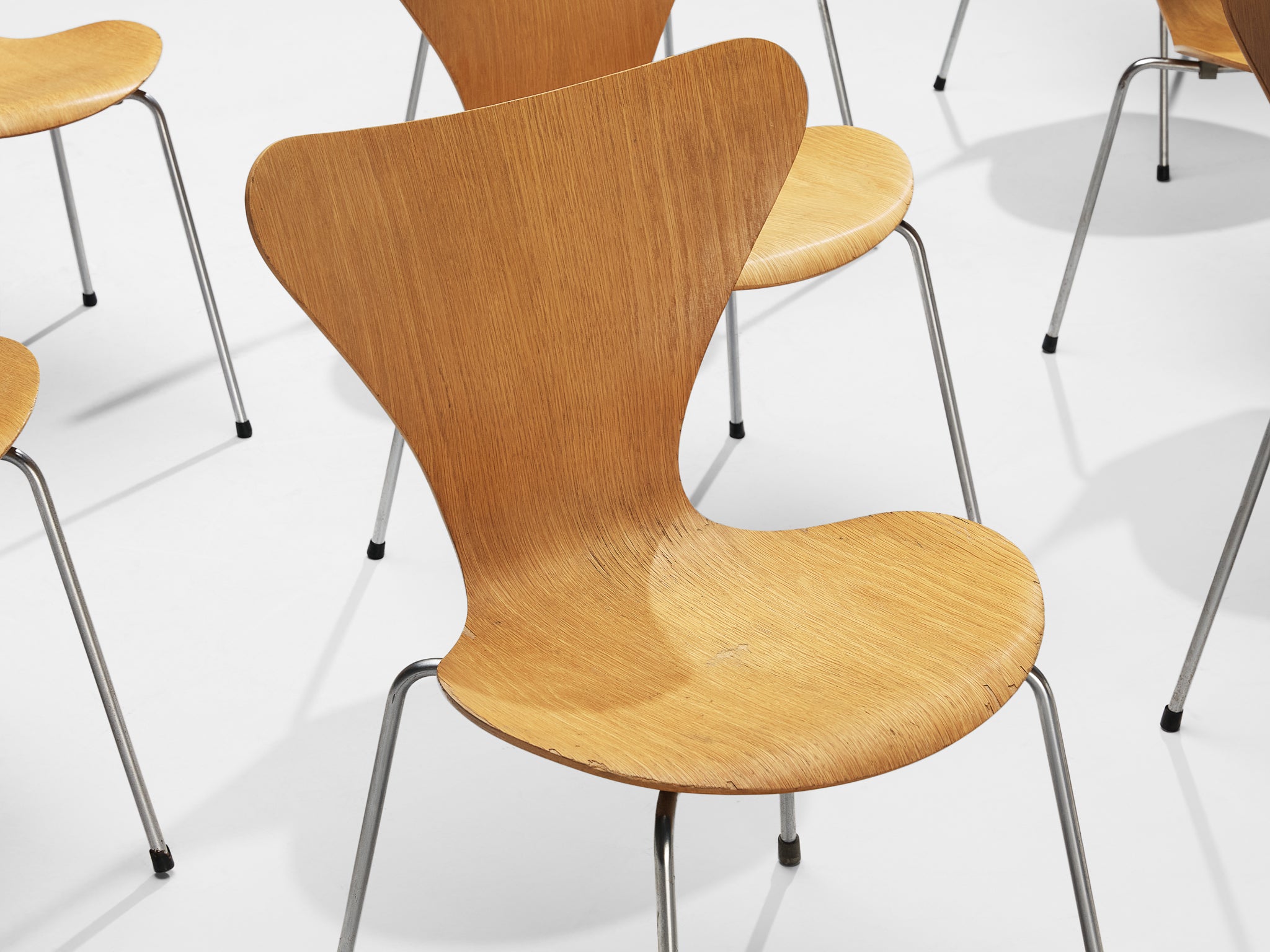 Arne Jacobsen for Fritz Hansen Set of Ten 'Butterfly' Chairs in Plywood