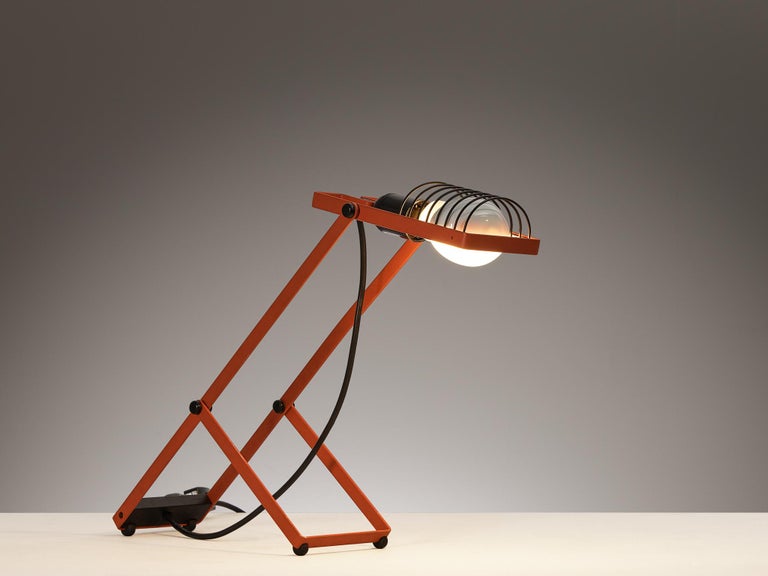 Ernesto Gismondi for Artemide Table Lamp 'Sintesi' in Red