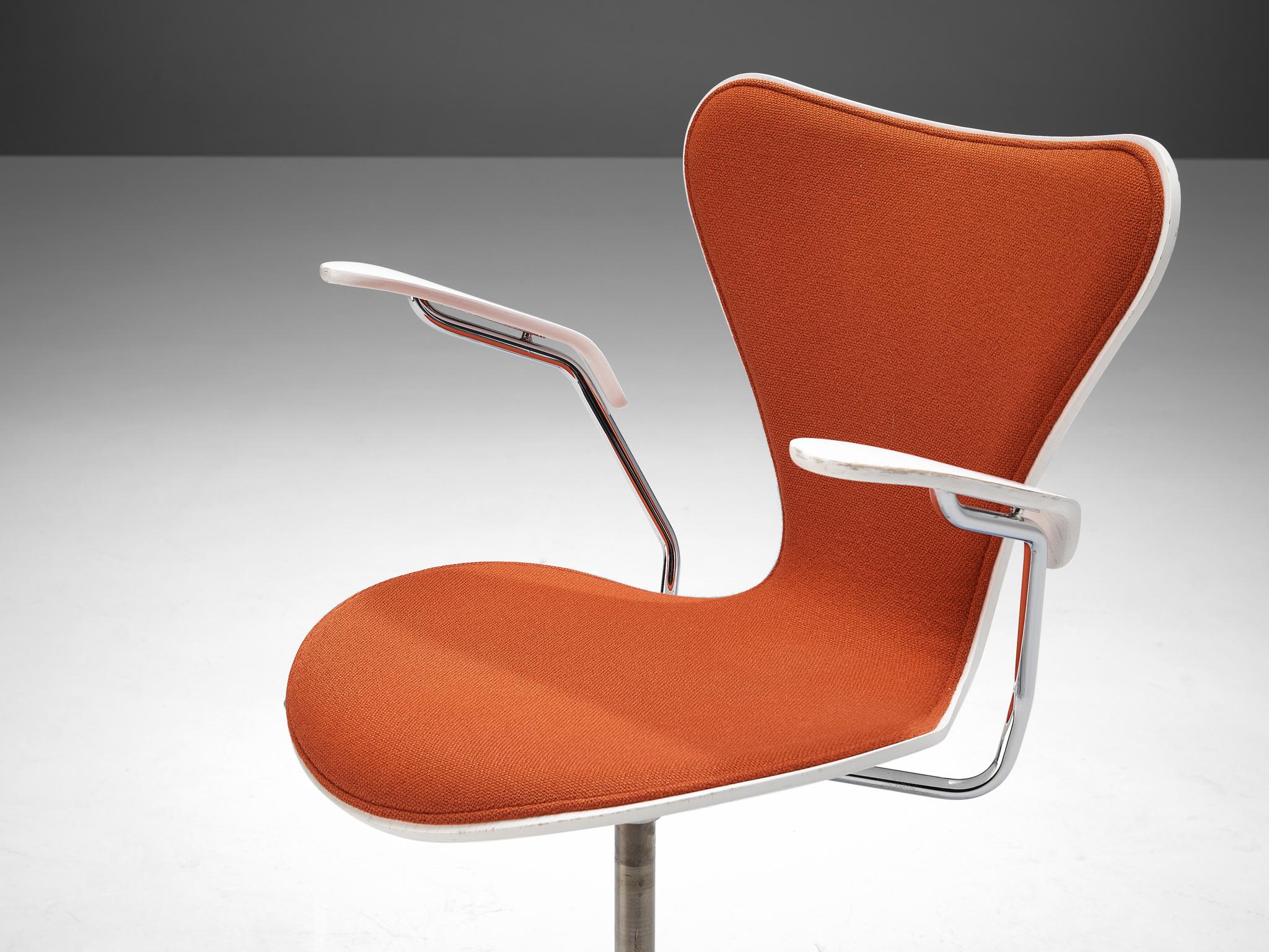 Arne Jacobsen for Fritz Hansen Office Chair in Red Upholstery