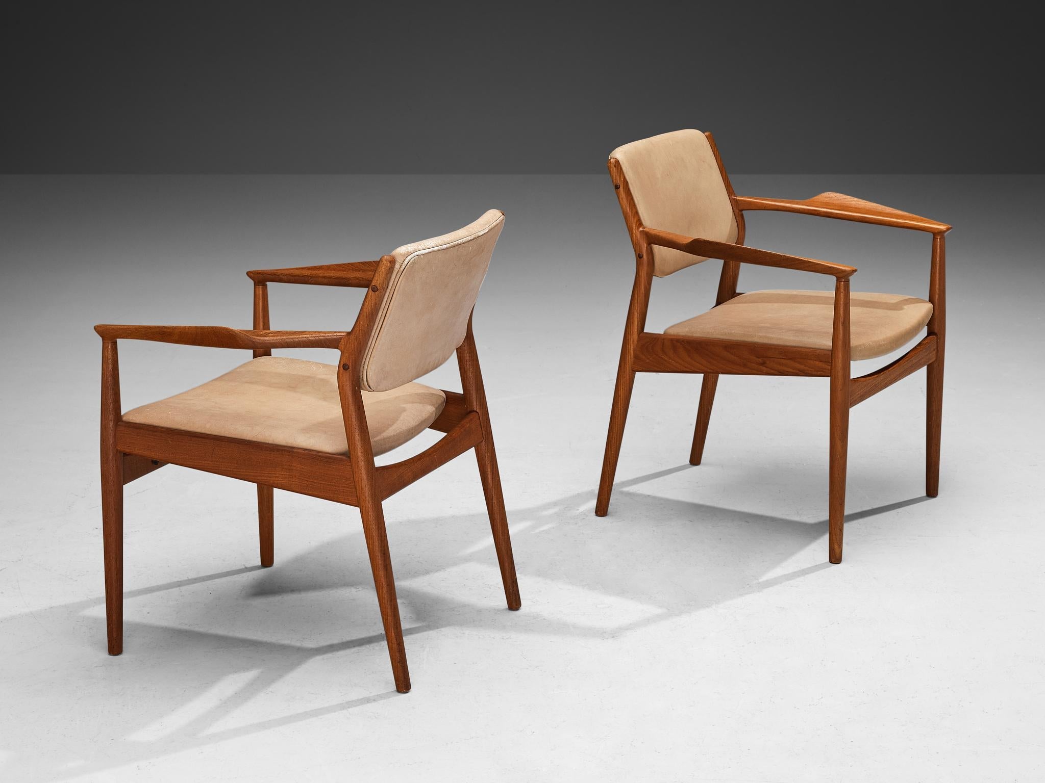 Arne Vodder for Sibast Pair of Armchairs in Teak and Beige Upholstery
