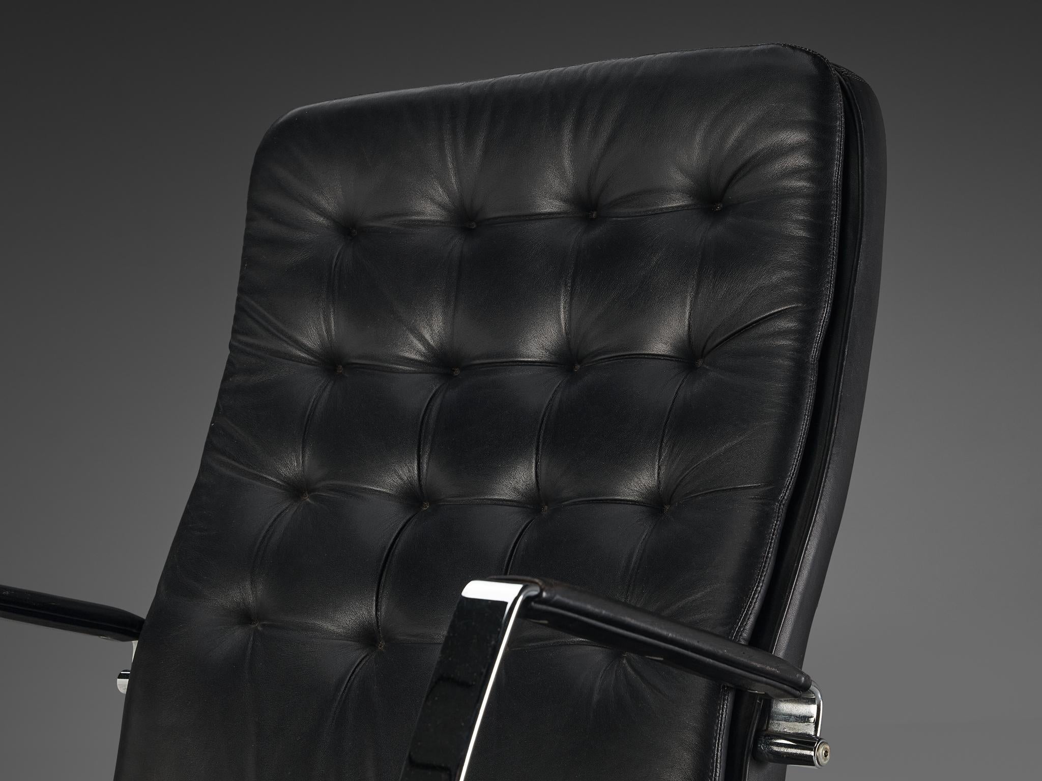 Dux of Sweden Office Chair in Black Leather and Chrome-plated Steel