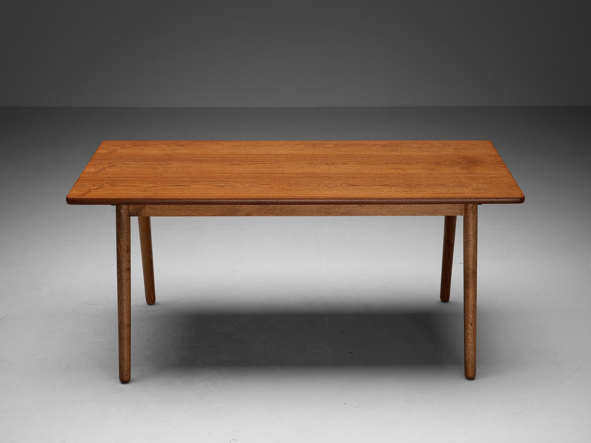 Simplistic Dining Table in Teak and Oak