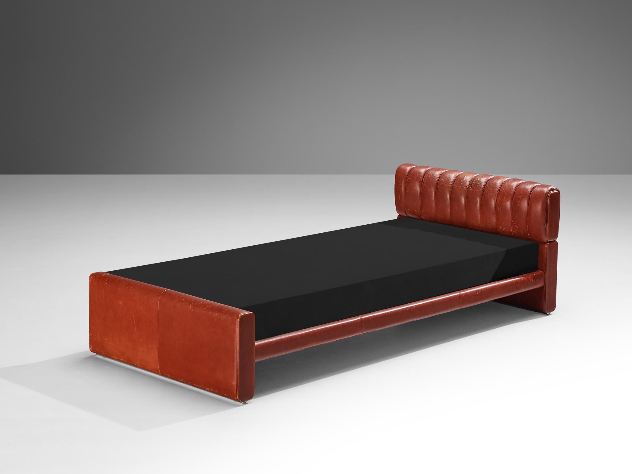 Luigi Massoni for Poltrona Frau Single Beds 'Losange' in Red Leather